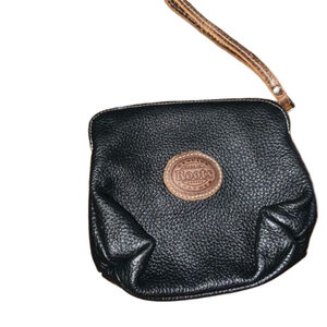 Roots Pebbled Leather Wristlet Black Made in Canada